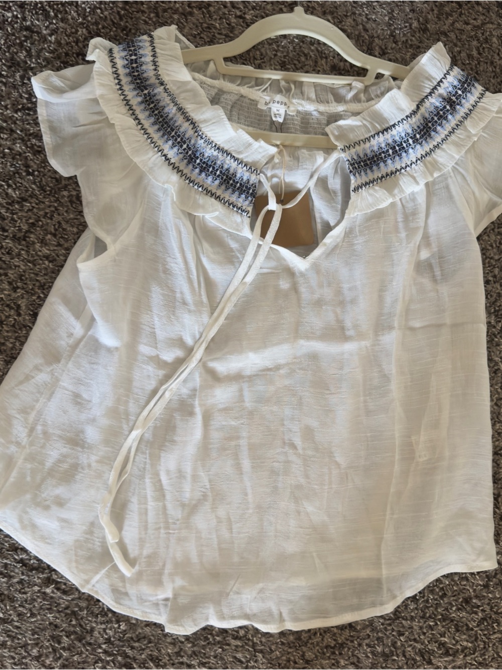 A Pea in the Pod White Peasant Blouse with Blue Embroidery